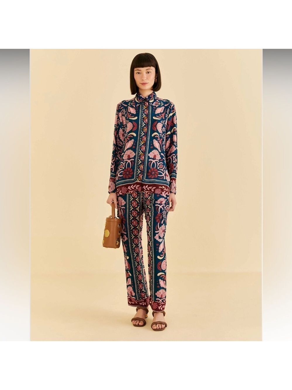 NWT FARM Rio Teal Seashell Tapestry Cargo Pants